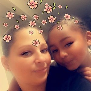 Meet your Posher, Denise